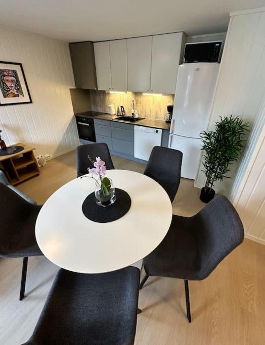 Moderne Sentral Leilighet Med 3 Soverom - Saltus Tromsø Eksteriør bilde